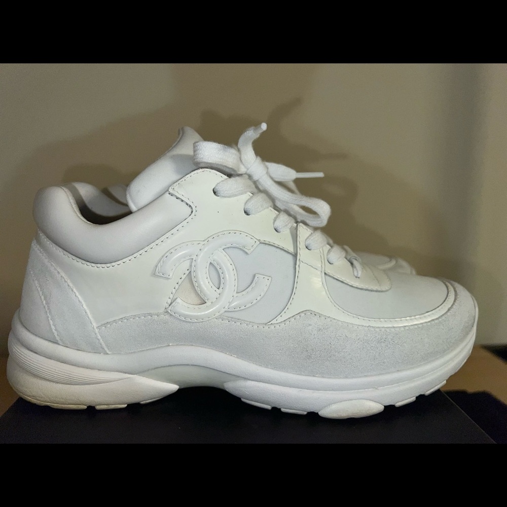 CHANEL White Leather Sneakers